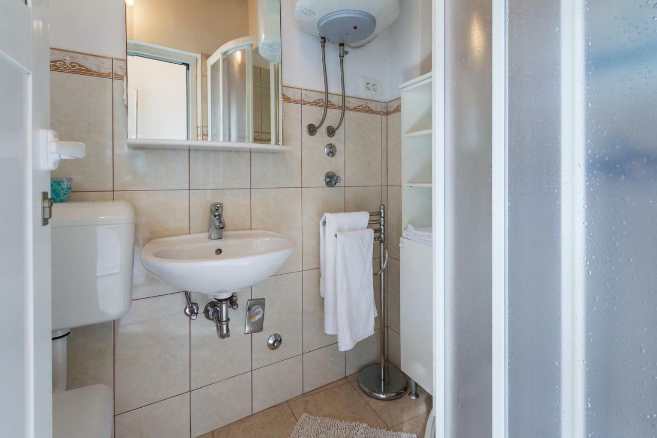 Beach Apartment M & B Poljana  Εξωτερικό φωτογραφία